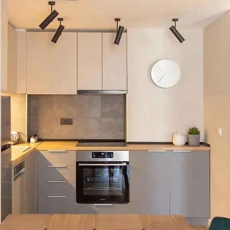 מלון דירות Divcicasa 4*