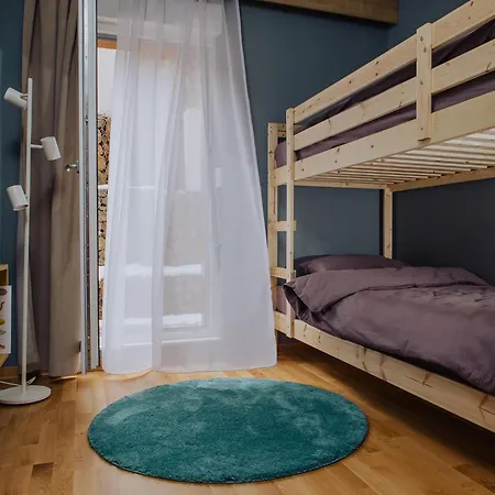 מלון דירות Divcicasa 4*