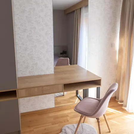 Divcicasa Aparthotel 4*