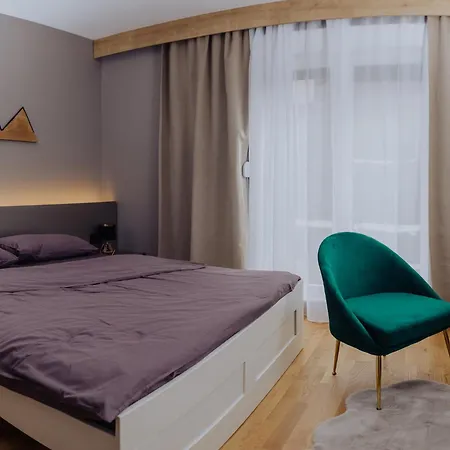 Lejlighedshotel Divcicasa 4*